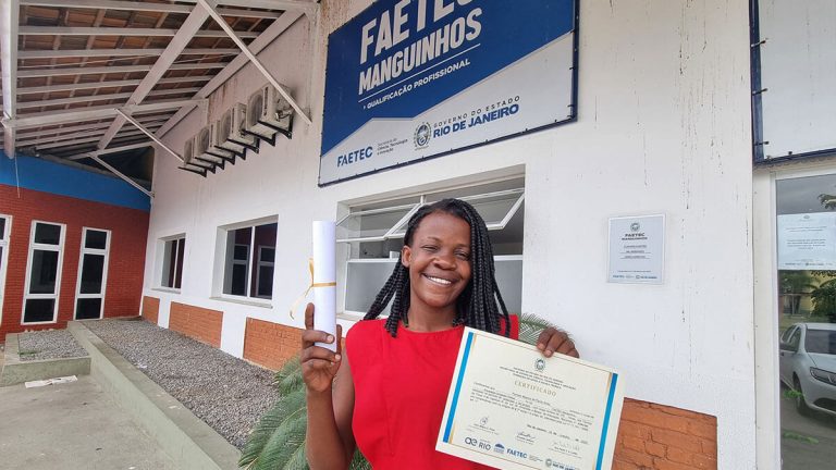 Águas do Rio abre nova turma de curso gratuito para comunidade