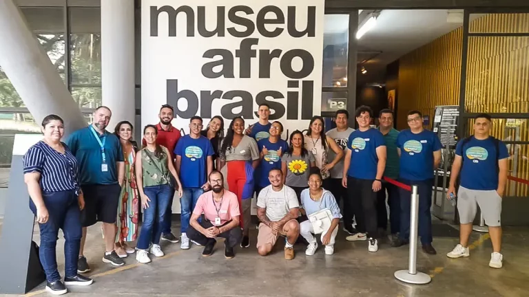 Pioneiros: a conexão entre os jovens das comunidades e as unidades