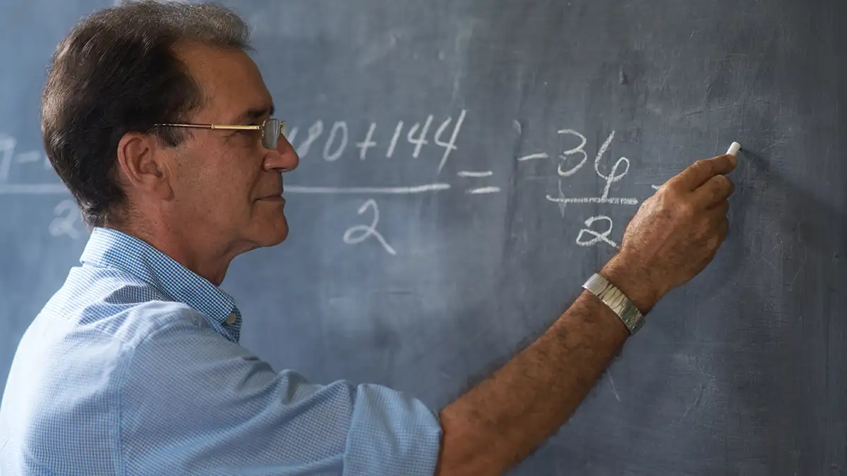 Professores fazem a diferença e movimentam vidas com a matemática