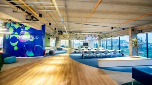 Tour pelo AegeaHub apresenta os espaços que convidam a inovar, refletir e cocriar