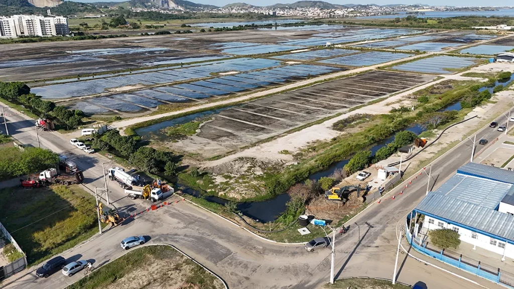 Prolagos avança em obra no Canal do Mossoró com tecnologia de menor impacto
