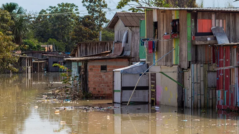 Água para todos: rompendo barreiras do racismo ambiental