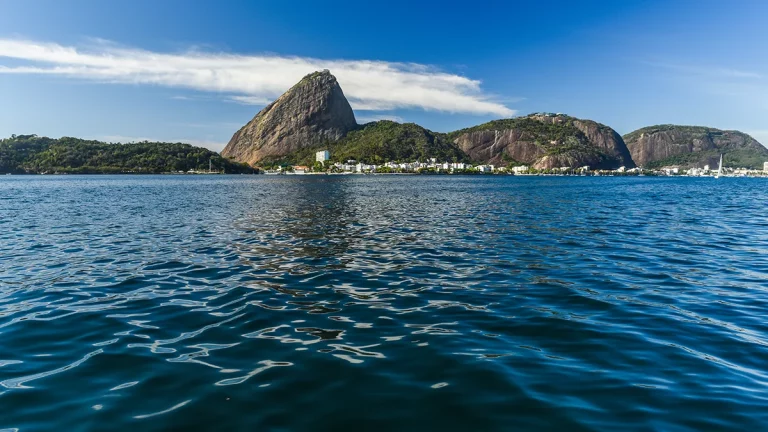 Com crescimento consistente e sustentável, a Aegea chegou a 865 municípios. Colaboradores com 15 anos de casa relembram os desafios e conquistas dessa jornada. Confira.