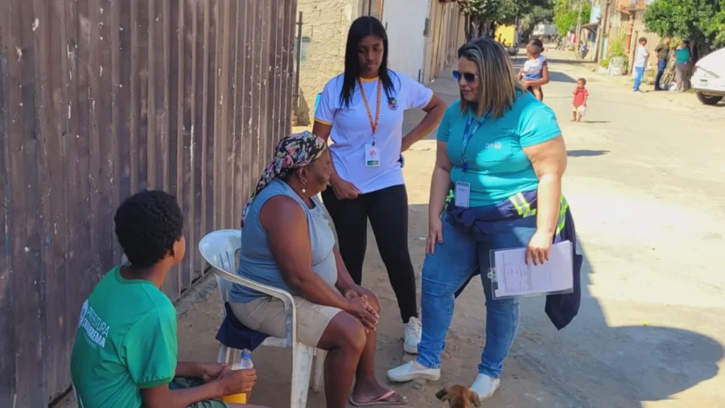 Atendimento porta a porta aproxima concessionárias da comunidade