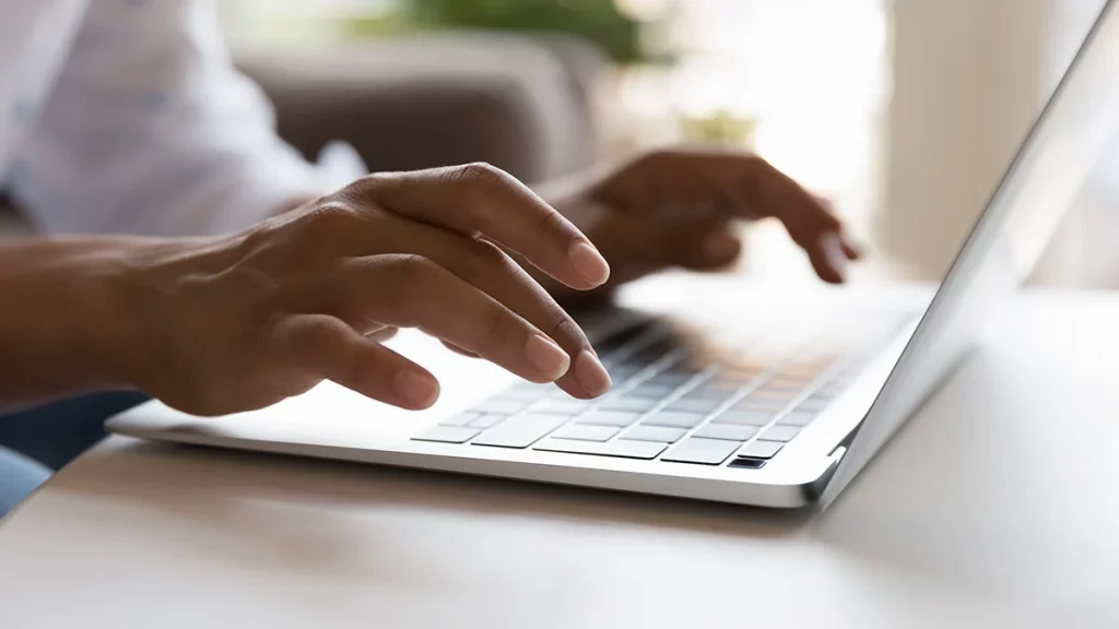 Saiba como garantir mais segurança e se prevenir de golpes digitais