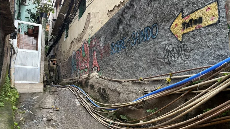 Fim das tubulações improvidas para 16 mil moradores da Rocinha