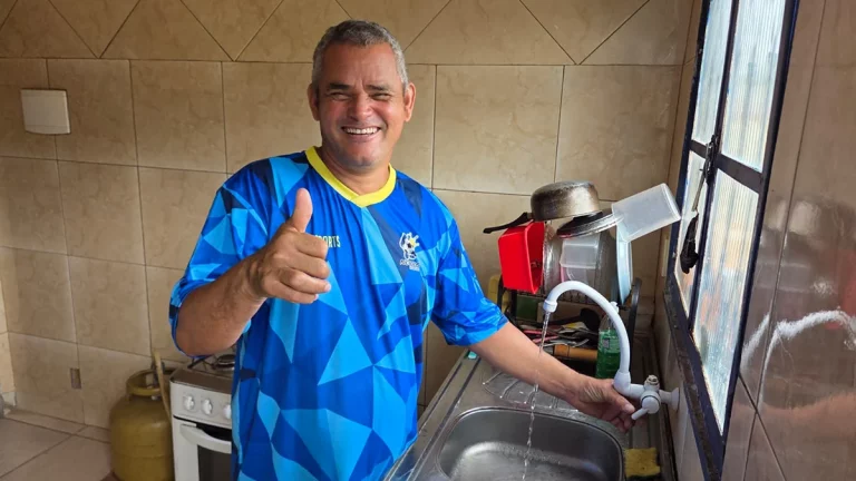 Água tratada na torneira: uma mudança para toda a vida