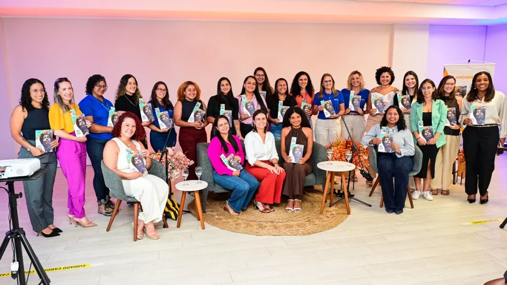 Vídeo mostra como mulheres contribuem para o avanço do saneamento