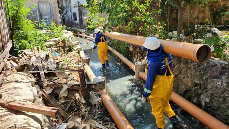 Tratamento de esgoto em Manaus acelera recuperação de igarapés