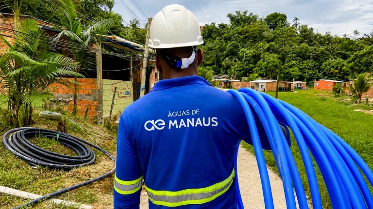 Água que transforma: comunidade de Manaus deixa a cacimba para trás