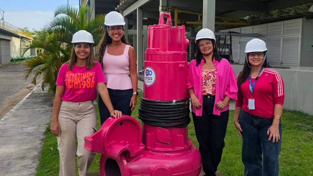Equipamentos ganham cor rosa para lembrar a importância do cuidado
